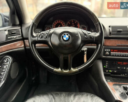 Чорний БМВ 5 Серія, об'ємом двигуна 2.5 л та пробігом 300 тис. км за 5000 $, фото 33 на Automoto.ua