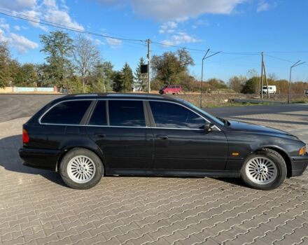 Черный БМВ 5 Серия, объемом двигателя 2.5 л и пробегом 314 тыс. км за 5500 $, фото 2 на Automoto.ua