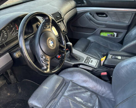Чорний БМВ 5 Серія, об'ємом двигуна 2.93 л та пробігом 343 тис. км за 4500 $, фото 19 на Automoto.ua