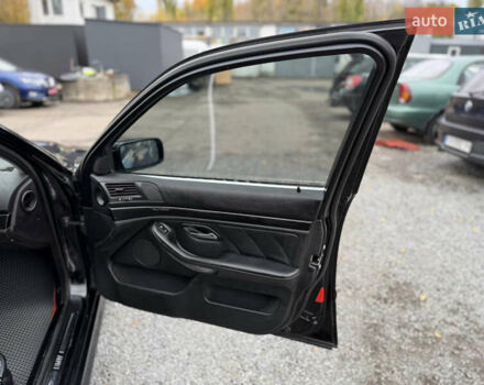 Чорний БМВ 5 Серія, об'ємом двигуна 2.5 л та пробігом 350 тис. км за 5200 $, фото 64 на Automoto.ua