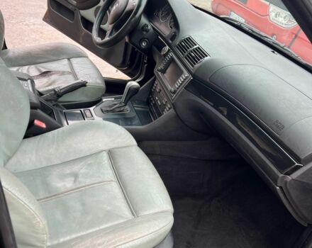 Чорний БМВ 5 Серія, об'ємом двигуна 2.5 л та пробігом 400 тис. км за 3300 $, фото 6 на Automoto.ua