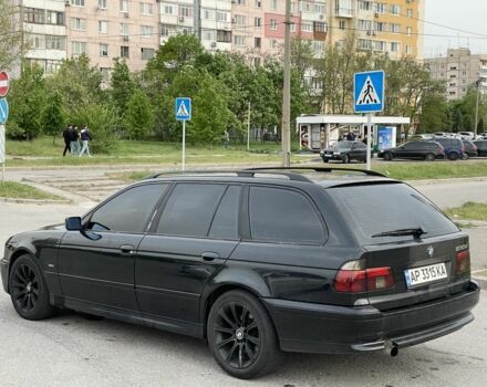 Черный БМВ 5 Серия, объемом двигателя 3 л и пробегом 300 тыс. км за 5900 $, фото 3 на Automoto.ua