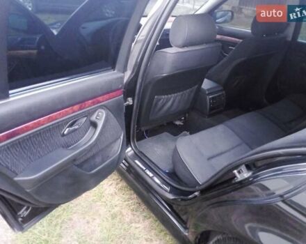 Черный БМВ 5 Серия, объемом двигателя 1.95 л и пробегом 400 тыс. км за 3800 $, фото 5 на Automoto.ua