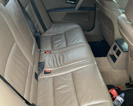 Чорний БМВ 5 Серія, об'ємом двигуна 3 л та пробігом 404 тис. км за 8000 $, фото 12 на Automoto.ua