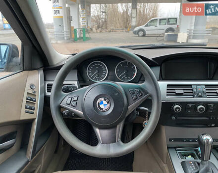 Чорний БМВ 5 Серія, об'ємом двигуна 3 л та пробігом 404 тис. км за 8000 $, фото 8 на Automoto.ua