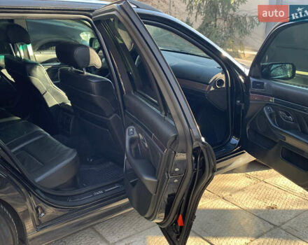 Черный БМВ 5 Серия, объемом двигателя 2.9 л и пробегом 378 тыс. км за 8000 $, фото 6 на Automoto.ua