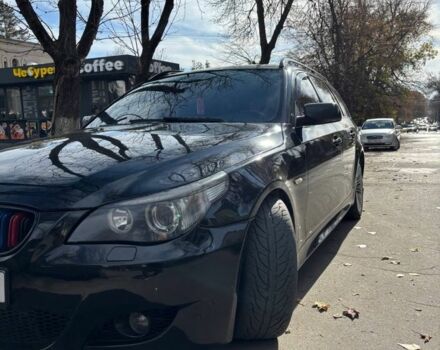 Чорний БМВ 5 Серія, об'ємом двигуна 3 л та пробігом 260 тис. км за 9999 $, фото 1 на Automoto.ua