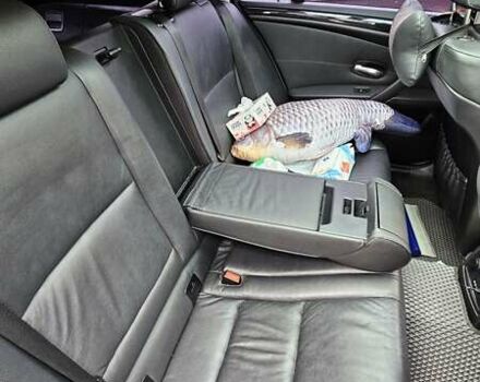 Черный БМВ 5 Серия, объемом двигателя 3 л и пробегом 377 тыс. км за 10900 $, фото 15 на Automoto.ua