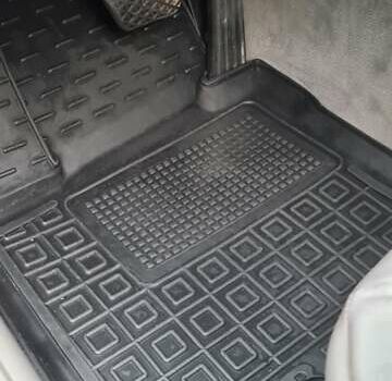 Черный БМВ 5 Серия, объемом двигателя 3 л и пробегом 305 тыс. км за 13000 $, фото 4 на Automoto.ua