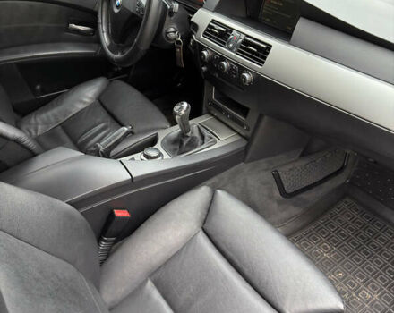 Чорний БМВ 5 Серія, об'ємом двигуна 2 л та пробігом 338 тис. км за 7300 $, фото 13 на Automoto.ua