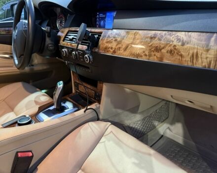 Черный БМВ 5 Серия, объемом двигателя 3 л и пробегом 314 тыс. км за 12000 $, фото 7 на Automoto.ua