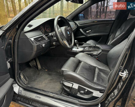 Чорний БМВ 5 Серія, об'ємом двигуна 3 л та пробігом 488 тис. км за 8600 $, фото 19 на Automoto.ua