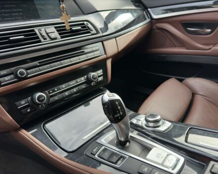 Чорний БМВ 5 Серія, об'ємом двигуна 2 л та пробігом 287 тис. км за 13500 $, фото 11 на Automoto.ua