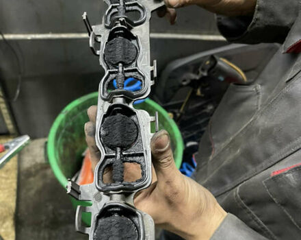 Черный БМВ 5 Серия, объемом двигателя 2 л и пробегом 249 тыс. км за 17706 $, фото 41 на Automoto.ua