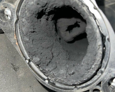 Черный БМВ 5 Серия, объемом двигателя 2 л и пробегом 249 тыс. км за 17706 $, фото 45 на Automoto.ua