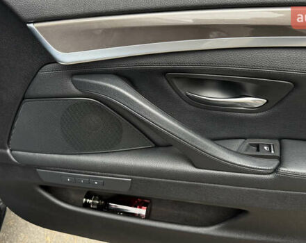 Черный БМВ 5 Серия, объемом двигателя 2.99 л и пробегом 197 тыс. км за 17850 $, фото 39 на Automoto.ua