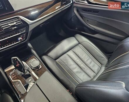 Черный БМВ 5 Серия, объемом двигателя 3 л и пробегом 205 тыс. км за 31999 $, фото 46 на Automoto.ua