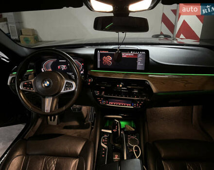 Чорний БМВ 5 Серія, об'ємом двигуна 2.99 л та пробігом 240 тис. км за 55000 $, фото 11 на Automoto.ua