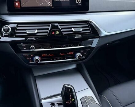 Чорний БМВ 5 Серія, об'ємом двигуна 2.99 л та пробігом 139 тис. км за 26057 $, фото 11 на Automoto.ua