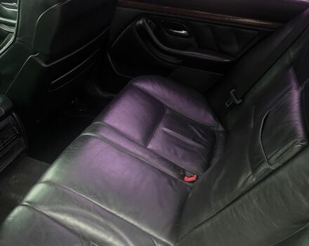 Чорний БМВ 5 Серія, об'ємом двигуна 3 л та пробігом 500 тис. км за 5500 $, фото 6 на Automoto.ua