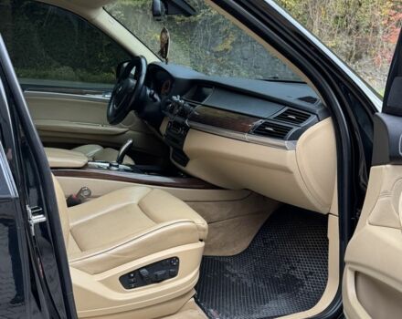 Чорний БМВ 5 Серія, об'ємом двигуна 3 л та пробігом 313 тис. км за 13000 $, фото 7 на Automoto.ua