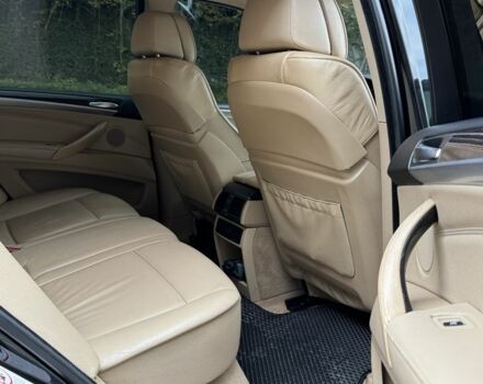 Чорний БМВ 5 Серія, об'ємом двигуна 3 л та пробігом 313 тис. км за 13000 $, фото 9 на Automoto.ua