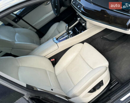 Чорний БМВ 5 Серія, об'ємом двигуна 3 л та пробігом 210 тис. км за 15000 $, фото 19 на Automoto.ua