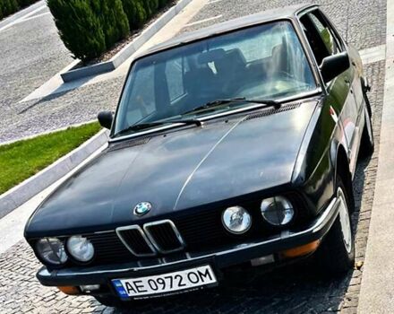 БМВ 5 Серия 1982 в Трускавце на Automoto.ua Черный БМВ 5 Серия, объемом двигателя 2 л и пробегом 133 тыс. км за 1690 $, фото 1 на Automoto.ua