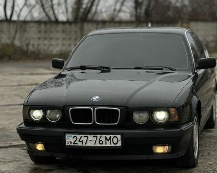 Черный БМВ 5 Серия, объемом двигателя 1.8 л и пробегом 380 тыс. км за 2599 $, фото 1 на Automoto.ua
