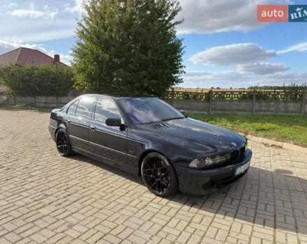 Черный БМВ 5 Серия, объемом двигателя 3 л и пробегом 268 тыс. км за 3100 $, фото 1 на Automoto.ua