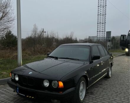 Черный БМВ 5 Серия, объемом двигателя 2.5 л и пробегом 300 тыс. км за 3100 $, фото 1 на Automoto.ua