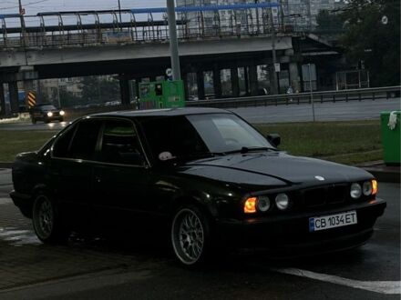 Черный БМВ 5 Серия, объемом двигателя 2 л и пробегом 400 тыс. км за 2600 $, фото 1 на Automoto.ua