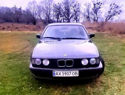 Черный БМВ 5 Серия, объемом двигателя 2 л и пробегом 462 тыс. км за 4250 $, фото 1 на Automoto.ua