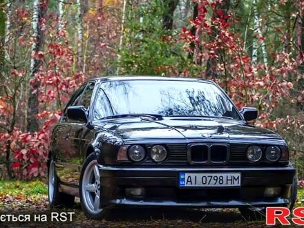 БМВ 5 Серия 1989 в Харькове на Automoto.ua Черный БМВ 5 Серия, объемом двигателя 2 л и пробегом 393 тыс. км за 2000 $, фото 1 на Automoto.ua