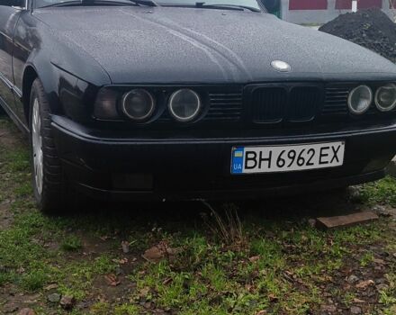 Черный БМВ 5 Серия, объемом двигателя 2 л и пробегом 320 тыс. км за 3000 $, фото 1 на Automoto.ua