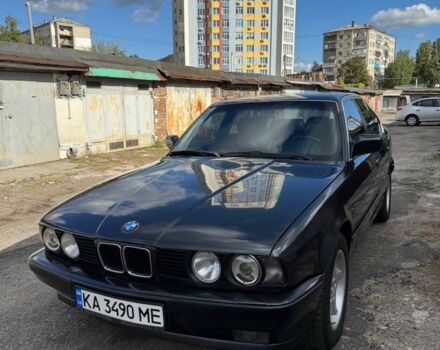 Чорний БМВ 5 Серія, об'ємом двигуна 3.4 л та пробігом 300 тис. км за 4300 $, фото 1 на Automoto.ua