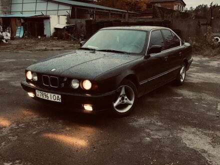 БМВ 5 Серия 1990 в Костополе на Automoto.ua Черный БМВ 5 Серия, объемом двигателя 2 л и пробегом 3 тыс. км за 1700 $, фото 1 на Automoto.ua