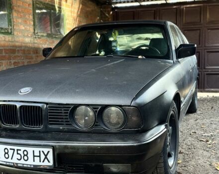 Черный БМВ 5 Серия, объемом двигателя 2 л и пробегом 500 тыс. км за 2200 $, фото 1 на Automoto.ua