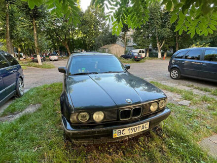 Черный БМВ 5 Серия, объемом двигателя 2 л и пробегом 470 тыс. км за 2200 $, фото 1 на Automoto.ua