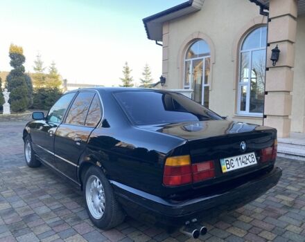 Черный БМВ 5 Серия, объемом двигателя 2 л и пробегом 300 тыс. км за 2200 $, фото 1 на Automoto.ua