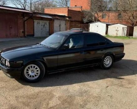 Черный БМВ 5 Серия, объемом двигателя 1.99 л и пробегом 385 тыс. км за 1900 $, фото 1 на Automoto.ua