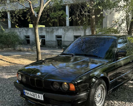 Черный БМВ 5 Серия, объемом двигателя 2 л и пробегом 340 тыс. км за 2300 $, фото 1 на Automoto.ua