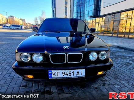 БМВ 5 Серия 1991 в Днепре (Днепропетровске) на Automoto.ua Черный БМВ 5 Серия, объемом двигателя 2 л и пробегом 0 тыс. км за 3300 $, фото 1 на Automoto.ua