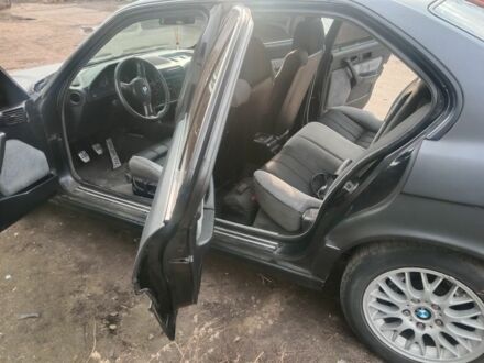 Чорний БМВ 5 Серія, об'ємом двигуна 3.5 л та пробігом 495 тис. км за 2400 $, фото 1 на Automoto.ua