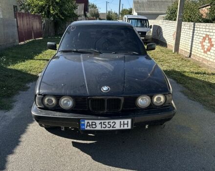 Черный БМВ 5 Серия, объемом двигателя 2.5 л и пробегом 300 тыс. км за 2300 $, фото 1 на Automoto.ua