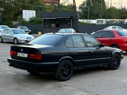 Чорний БМВ 5 Серія, об'ємом двигуна 1.8 л та пробігом 300 тис. км за 1450 $, фото 1 на Automoto.ua