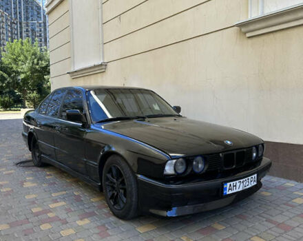 Черный БМВ 5 Серия, объемом двигателя 2.49 л и пробегом 100 тыс. км за 2800 $, фото 1 на Automoto.ua