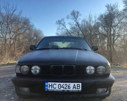 Чорний БМВ 5 Серія, об'ємом двигуна 2.5 л та пробігом 370 тис. км за 2050 $, фото 1 на Automoto.ua