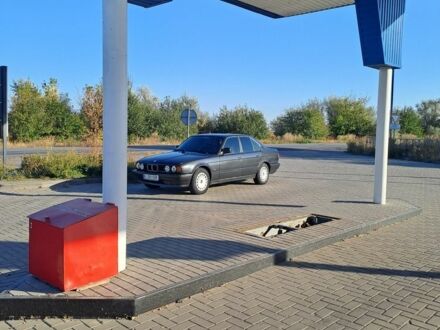 Чорний БМВ 5 Серія, об'ємом двигуна 2 л та пробігом 3 тис. км за 2900 $, фото 1 на Automoto.ua