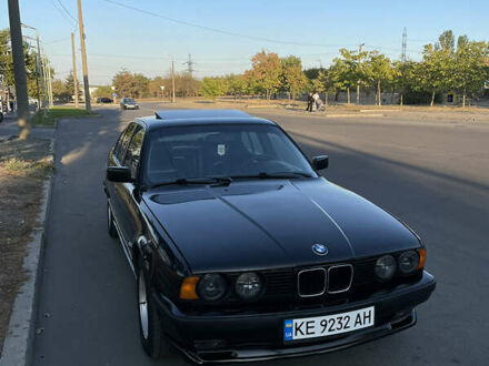 БМВ 5 Серия 1992 в Днепре (Днепропетровске) на Automoto.ua Черный БМВ 5 Серия, объемом двигателя 2.5 л и пробегом 420 тыс. км за 2750 $, фото 1 на Automoto.ua
